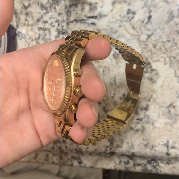 Men’s oversized watch - Picture 3 of 6